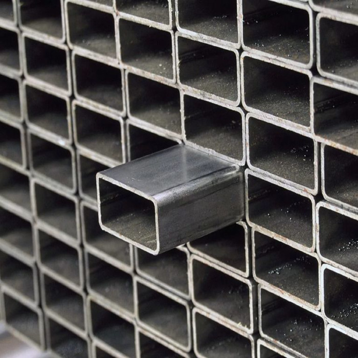 Труба профильная прямоугольная 50х30х2 мм 6 м